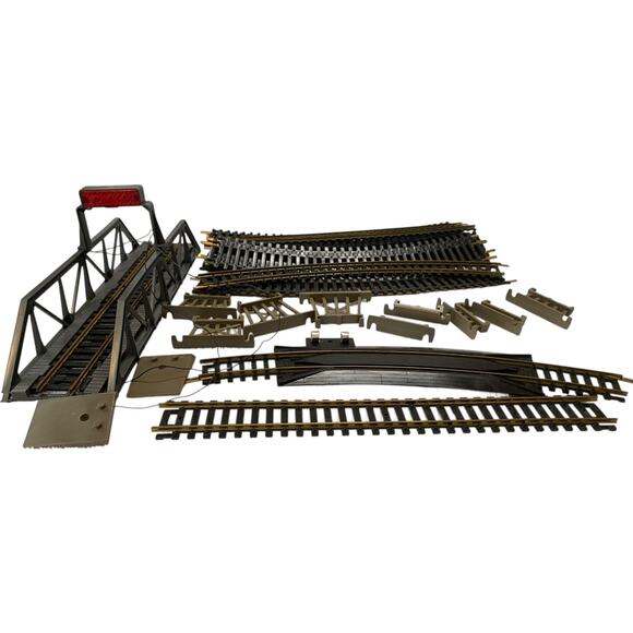 Life-Like Transformer Track Railroad Bridge & Trestle Set with Blinking Light - Picture 7 of 15